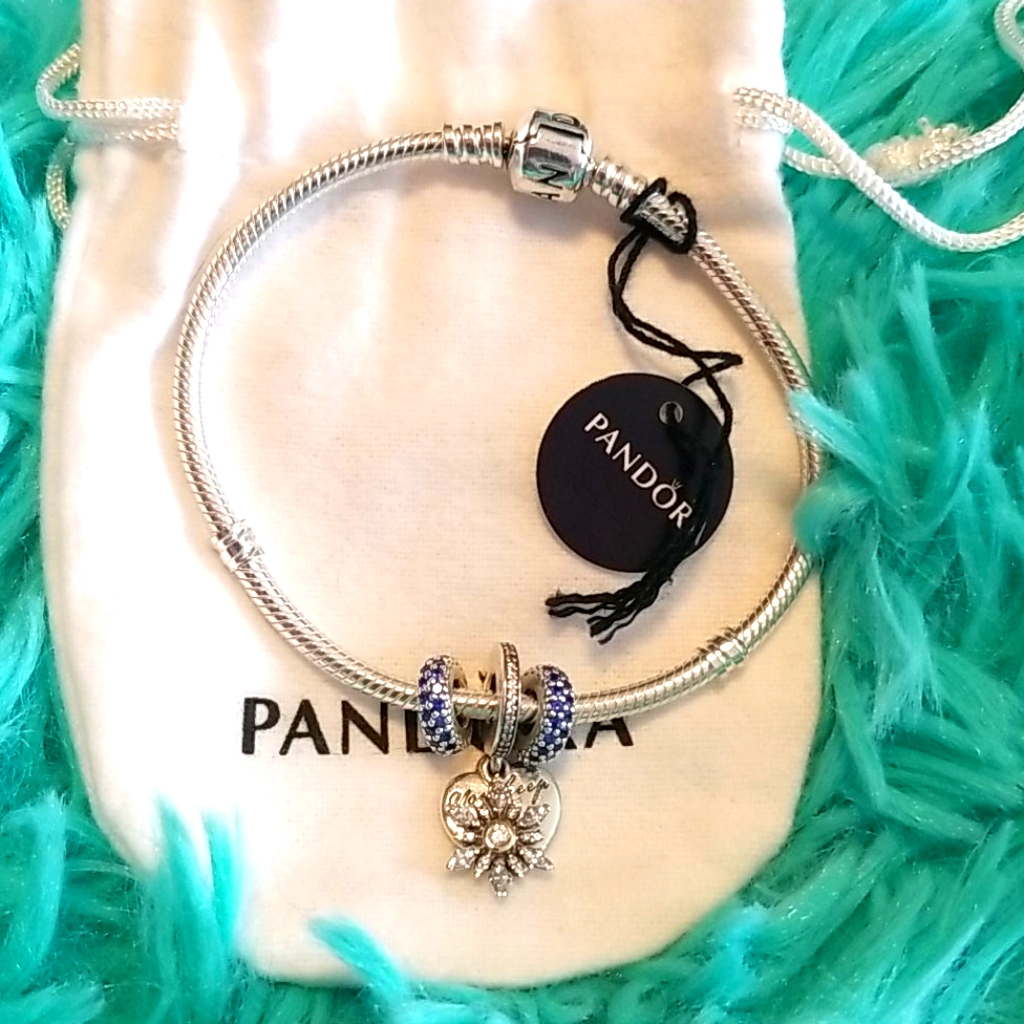Pandora Bracelet With Snowflake Dangle Charm